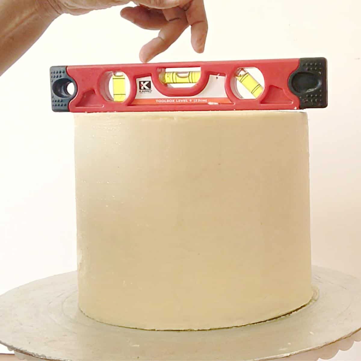 A cake with a cake leveler.