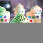 Cupcakes with Swiss meringue buttercream.