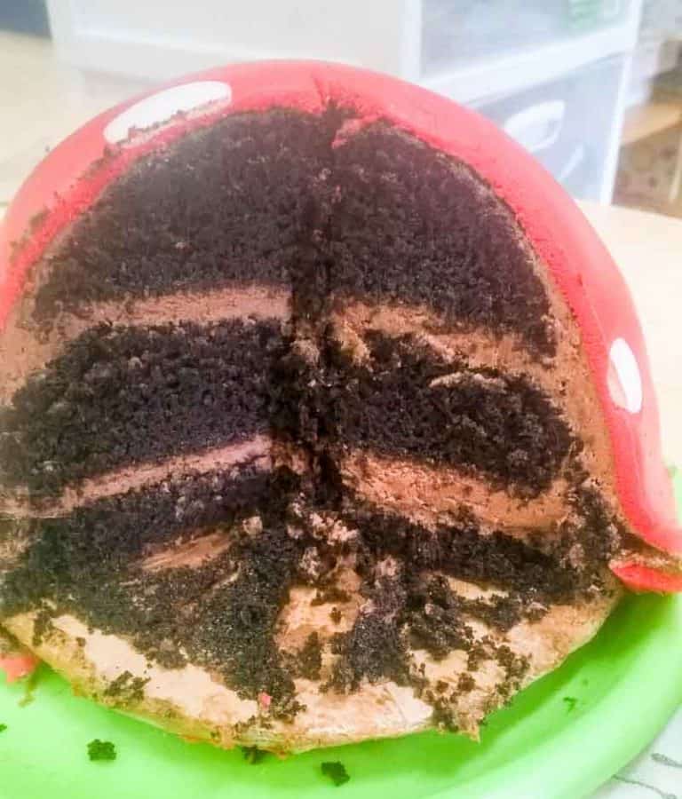 If you looking for the most chocolaty, rich, dense and easy Chocolate Mud Cake? This is it! I've got two simple yet easy methods for you to make this cake. It's so good you wont' need any frosting but if you must - I'd say go with some indulgent dark chocolate ganache. If you looking for the most chocolaty, rich, dense and easy Chocolate Mud Cake? This is it! I've got two simple yet easy methods for you to make this cake. It's so good you wont' need any frosting but if you must - I'd say go with some indulgent dark chocolate ganache.