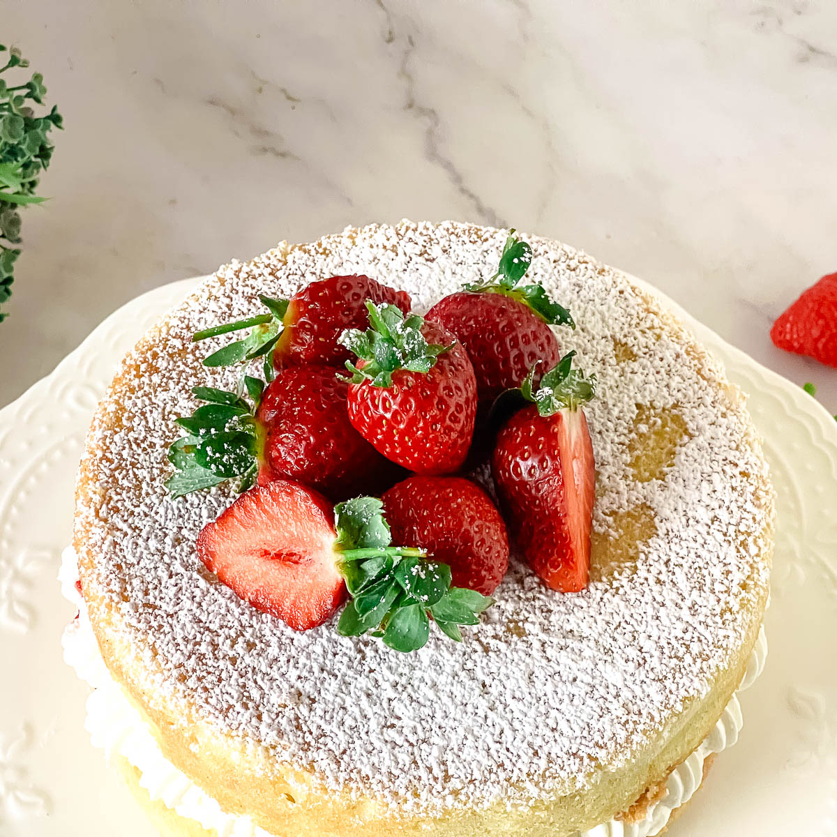 Victoria sponge with Strawberries.