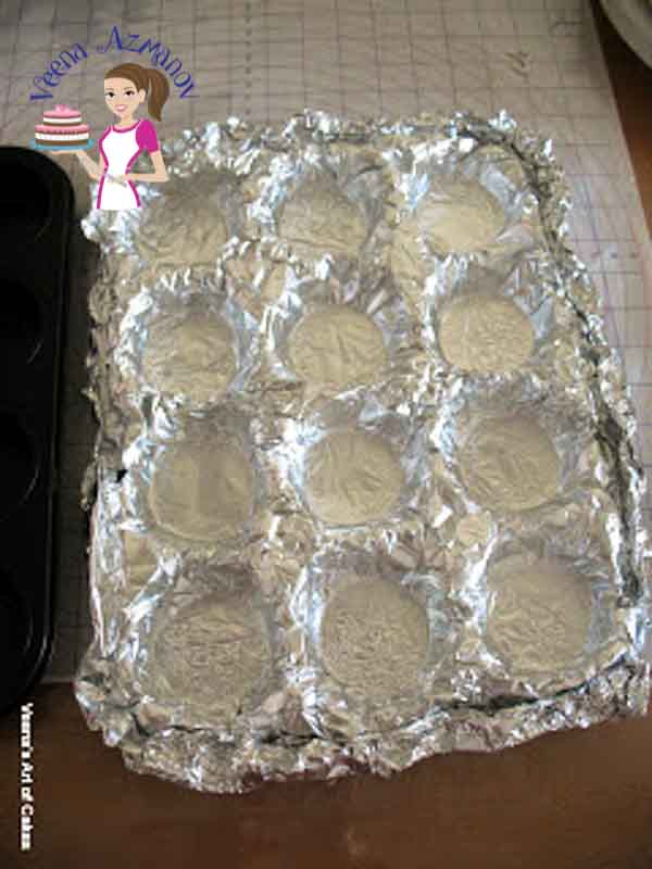 Aluminum foil shaped for packing and transporting cupcakes.