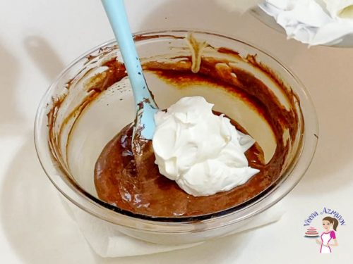 combine cream to the chocolate mousse