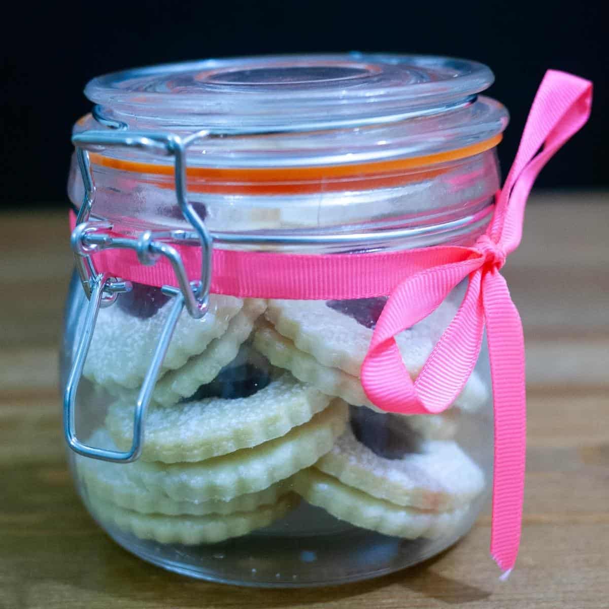 Holiday cookie jar with Linzer cookies