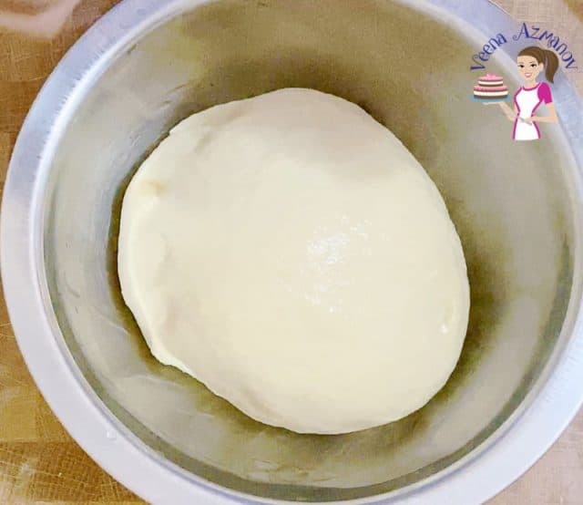 Homemade Bread, white bread recipe, cloverleaf shaped rolls - with progress pictures
