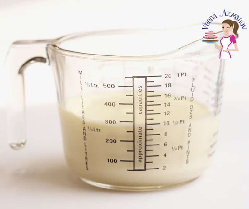 A measuring cup.