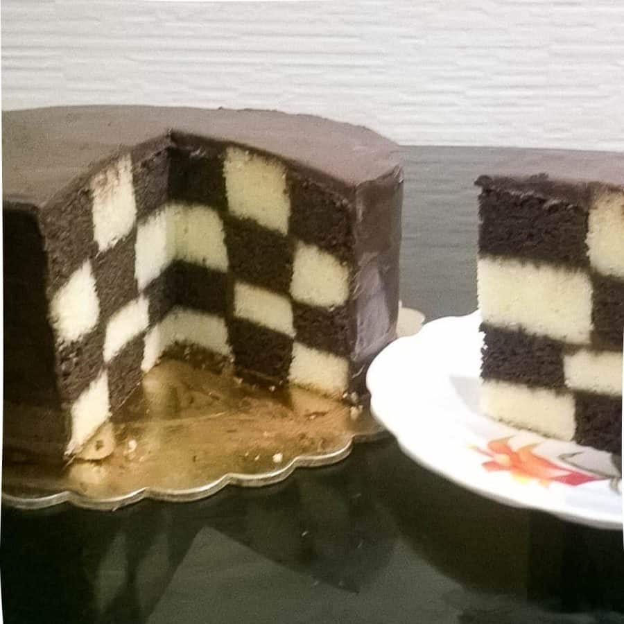 How to Make a Checkerboard Cake - Veena Azmanov