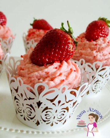 Strawberry cupcakes.