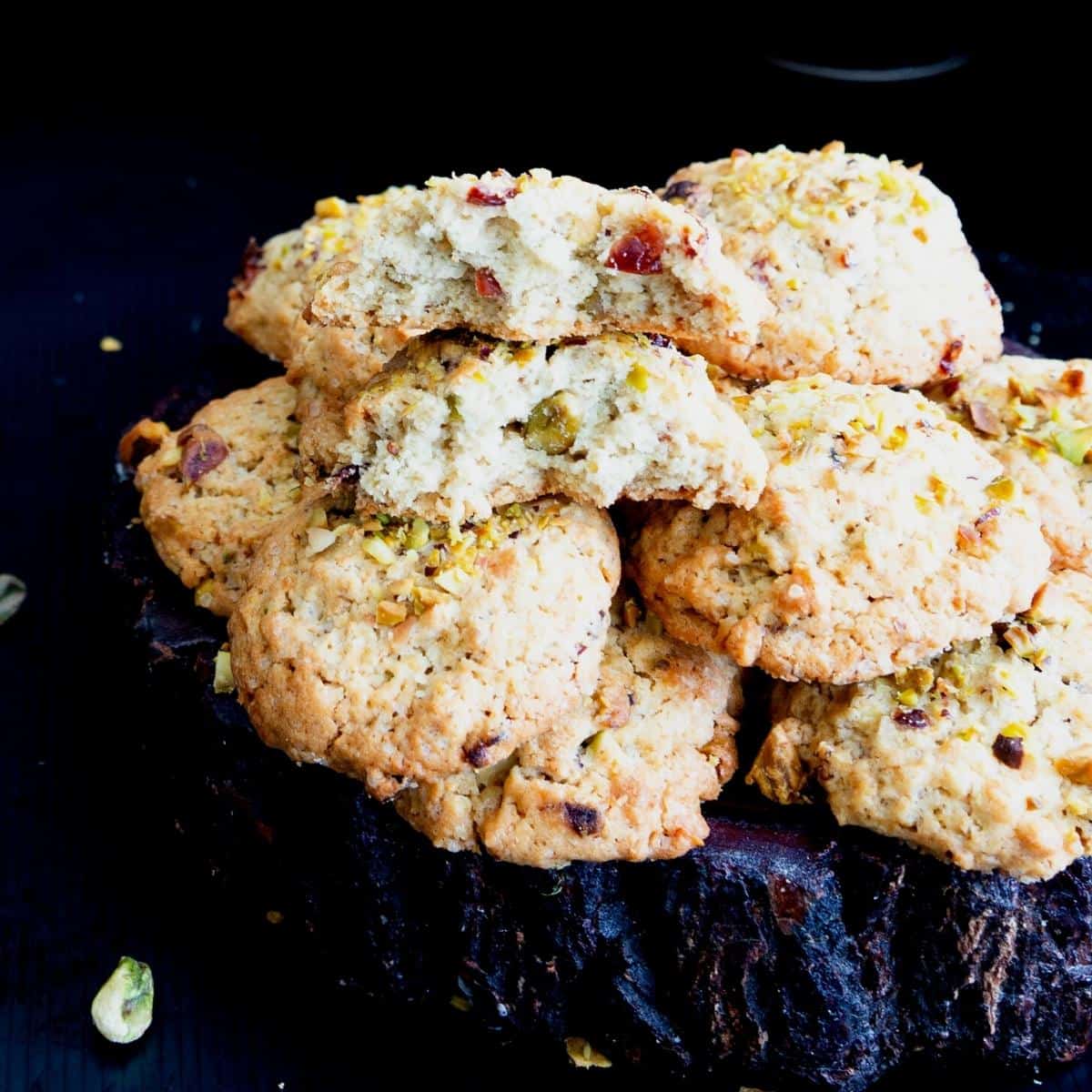 Cookies with pistachios and cranberries.