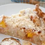 Pinterest image for peach crumble pie.
