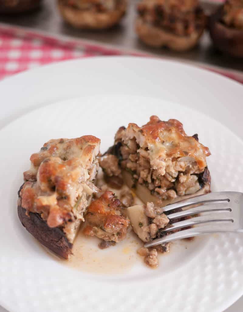 Meat Stuffed Mushrooms with Mince Turkey and Cheese ...