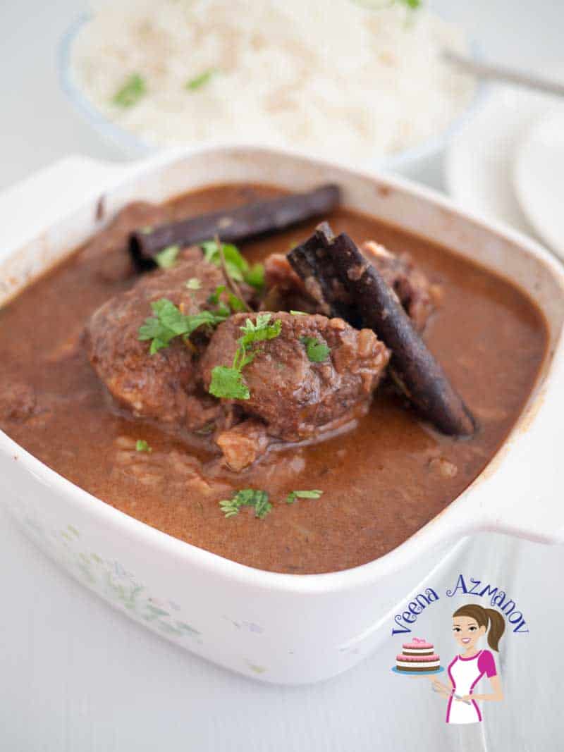 This slow cooker beef in red wine sauce is comfort food at it's best. The meat is cooked in a slow cooker for a couple of hours until fork tender, the red wine and meat juices combine into this thick creamy sauce that is sheer luxury served with white rice or a slice of bread. This slow cooker beef in red wine sauce is comfort food at it's best. The meat is cooked in a slow cooker for a couple of hours until fork tender, the red wine and meat juices combine into this thick creamy sauce that is sheer luxury served with white rice or a slice of bread.