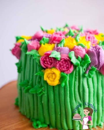 A floral theme buttercream cake.