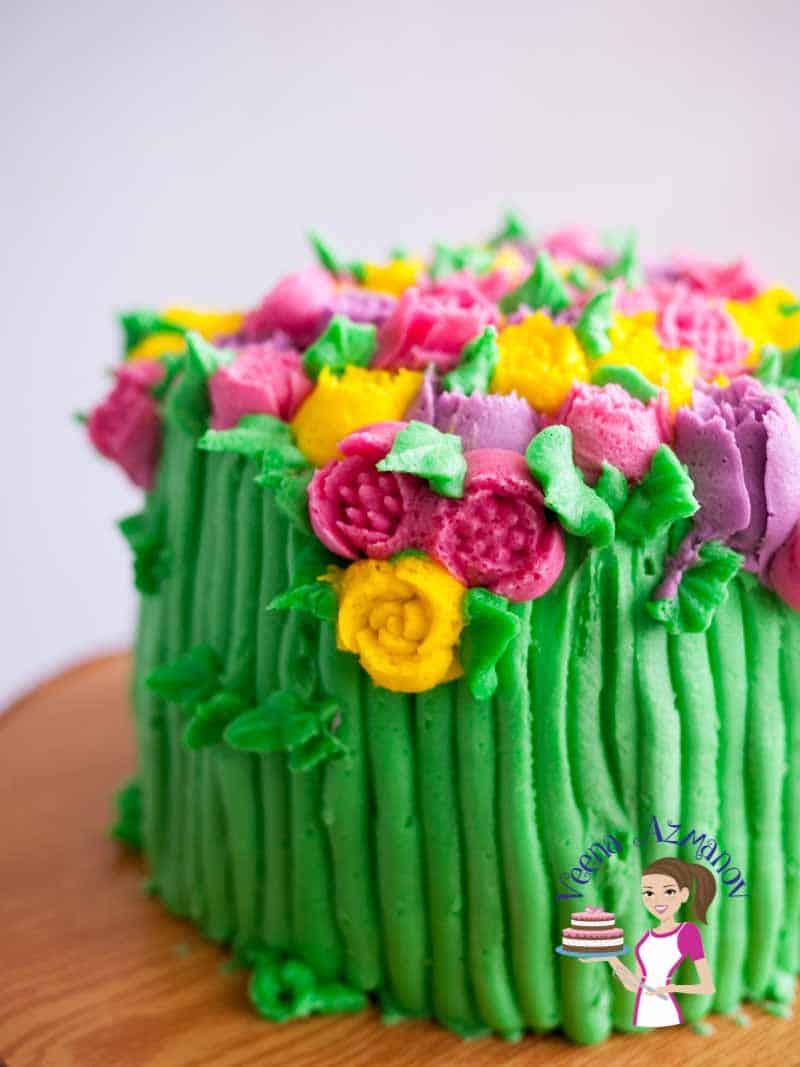 A floral theme buttercream cake.