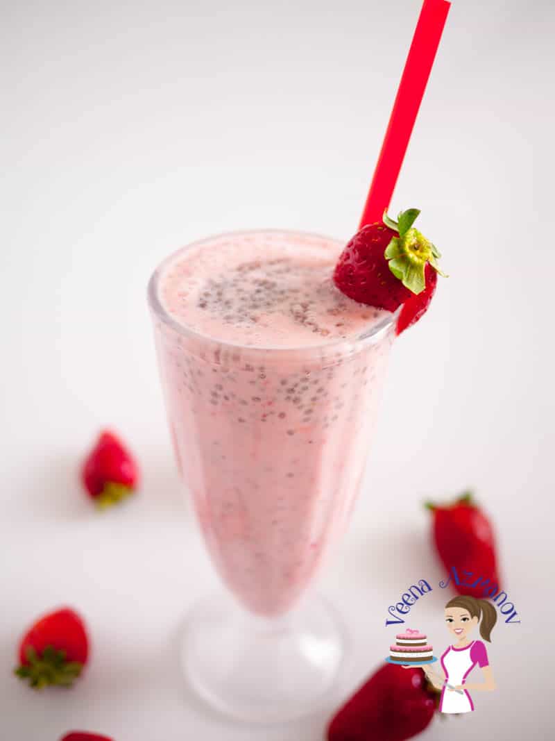 A deliciously refreshing summer Strawberry Banana Chai Smoothie. It's packed with plenty of fruit nutrition and loads of chia energy to boost that summer tiredness and dehydration. A deliciously refreshing summer Strawberry Banana Chai Smoothie. It's packed with plenty of fruit nutrition and loads of chia energy to boost that summer tiredness and dehydration.