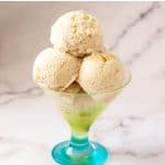 A bowl with ice cream made with bananas.