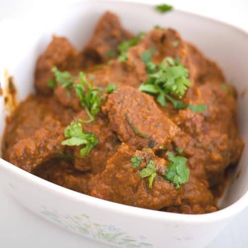 How to make beef curry thats slow cooked on stovetop or slow cooker