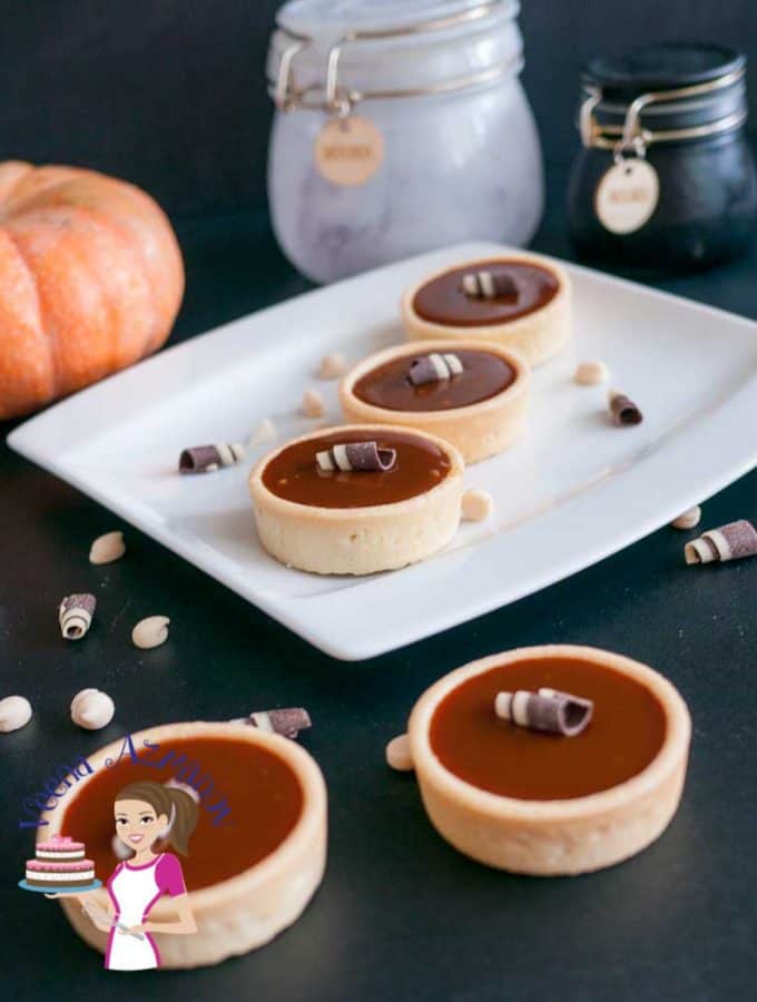 White Chocolate Pumpkin Caramel Tarts