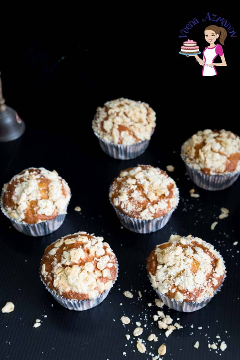 These are the best pumpkin spice muffins topped with a buttery oat streusel