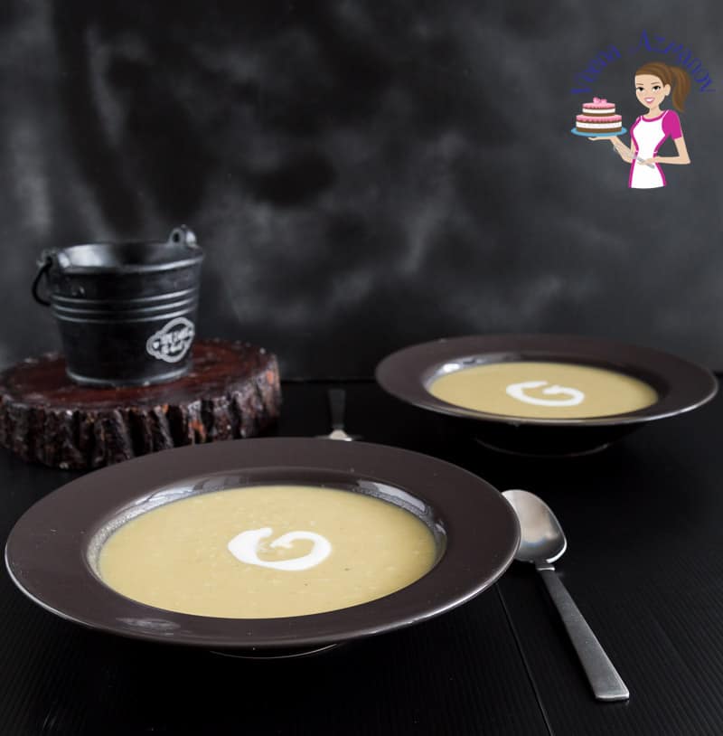 The ultimate Creamy Split Pea Soup Recipe for winter. Vegetarian without ham bone.