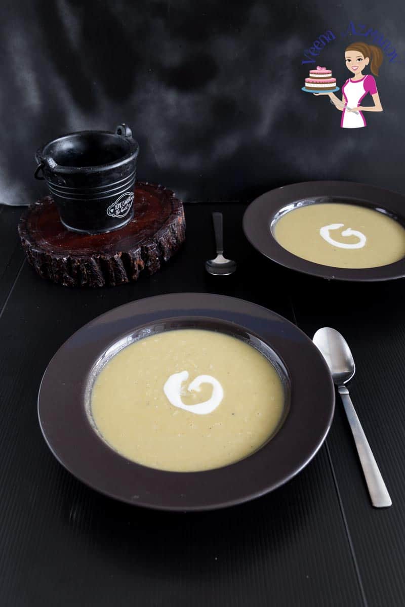 The ultimate Creamy Split Pea Soup Recipe for winter. Vegetarian without ham bone.