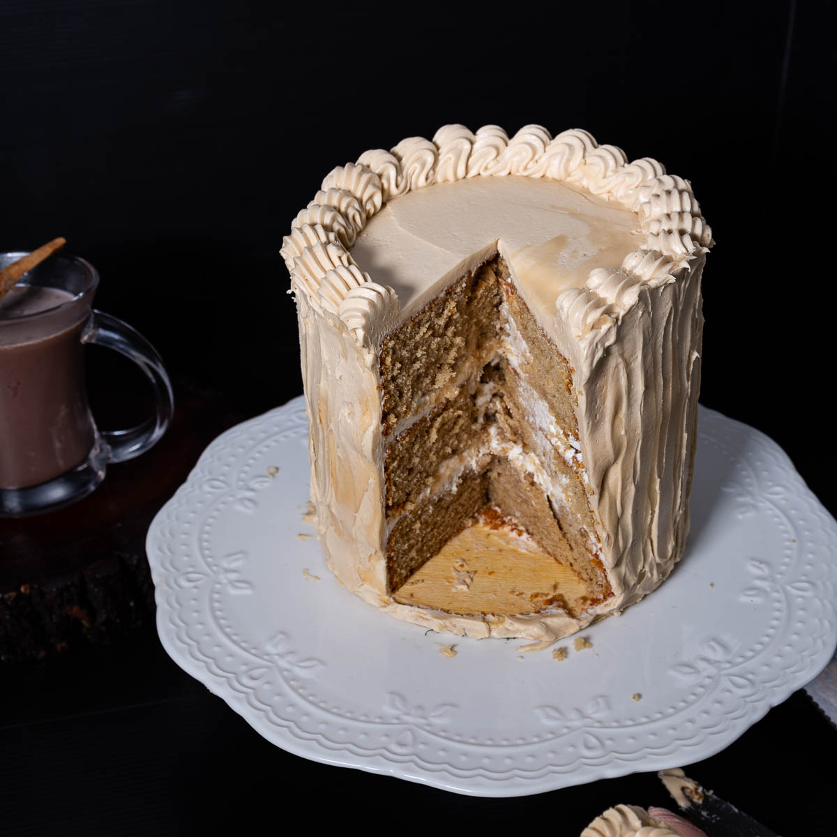 A cake frosted with cafe latte flavor.
