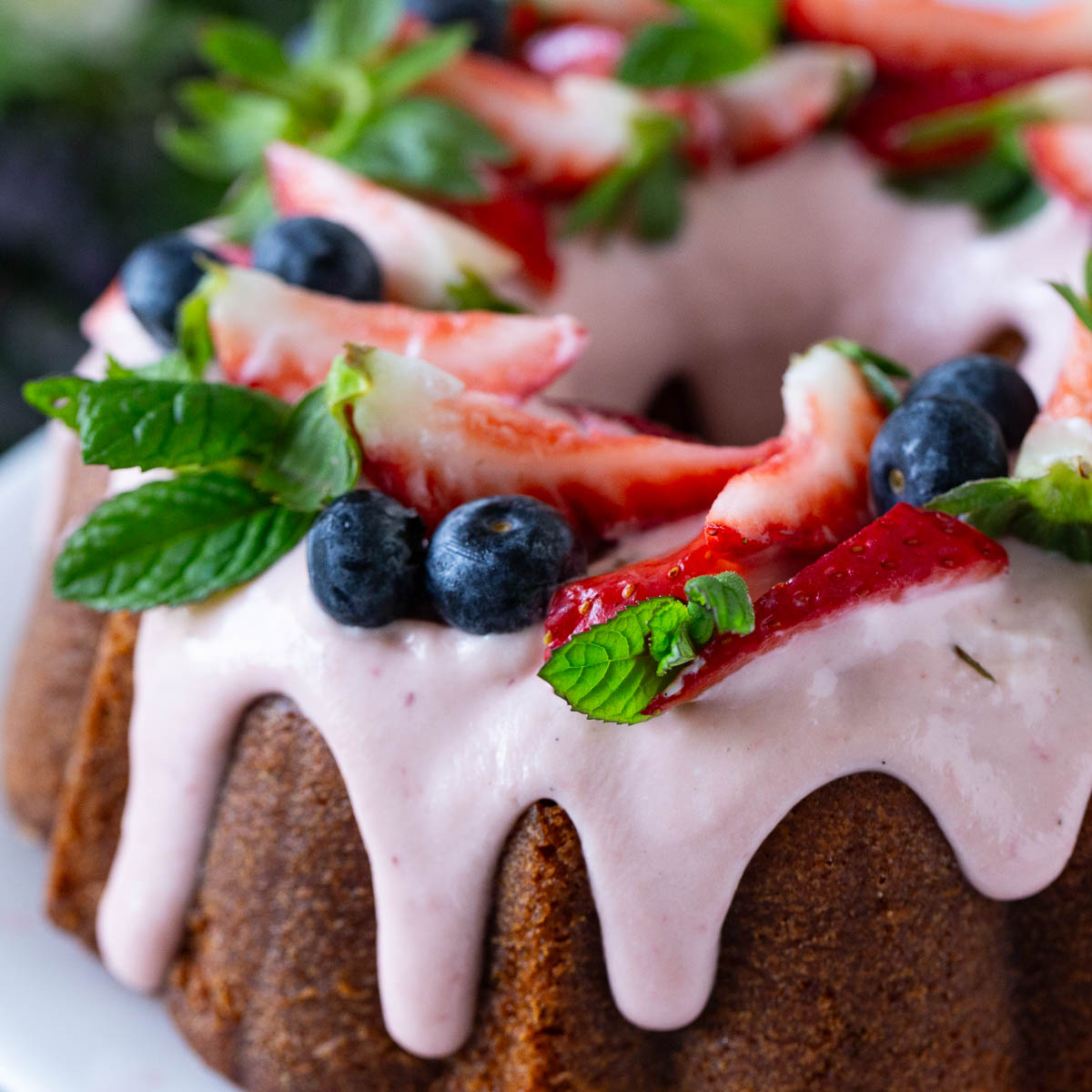 A close up of bundt cake.