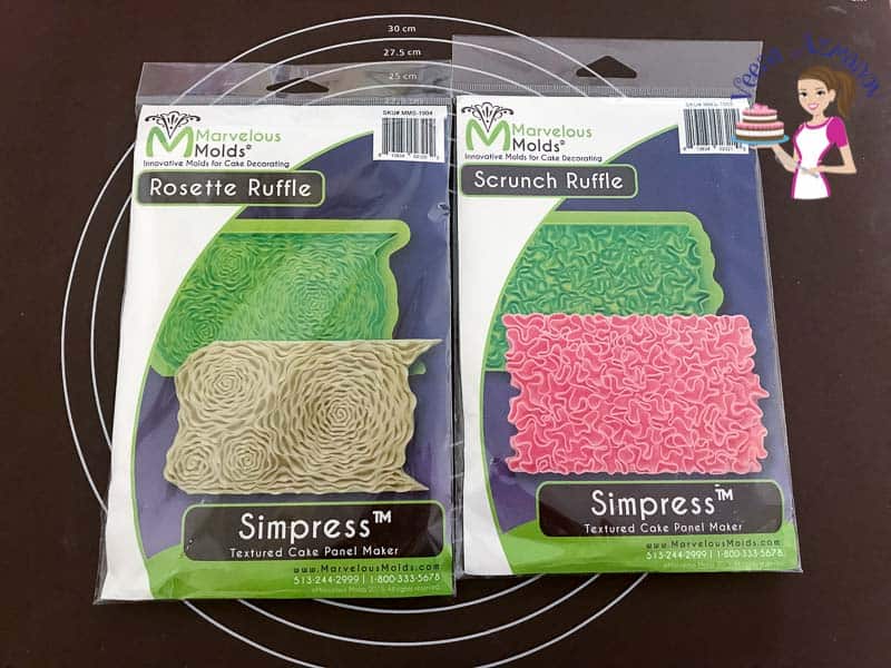 Silicon molds for cake decorating.