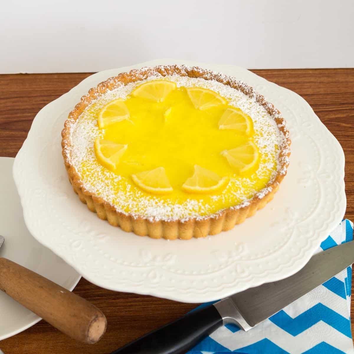 Lemon curd tart on the cake stand