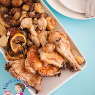 The perfect meal in a sheet pan with chicken, mushrooms and lemon flavor