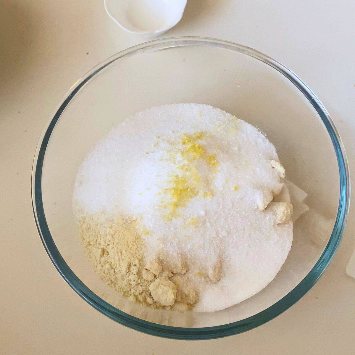 Combine dry ingredients in a bowl.