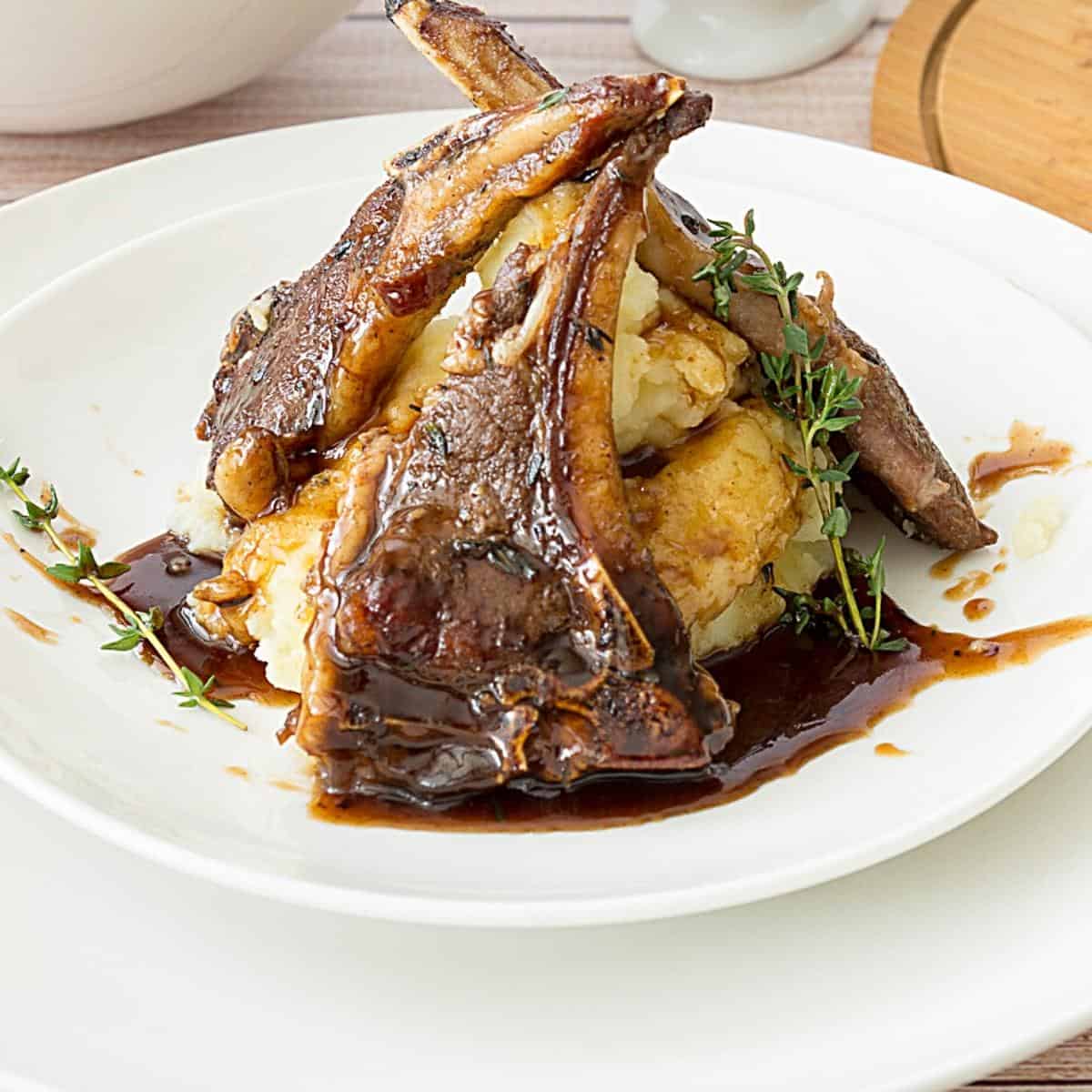 Perfect Lamb Chops with Sauce
