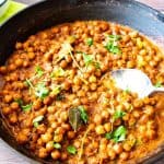 Skillet with chickpea curry.