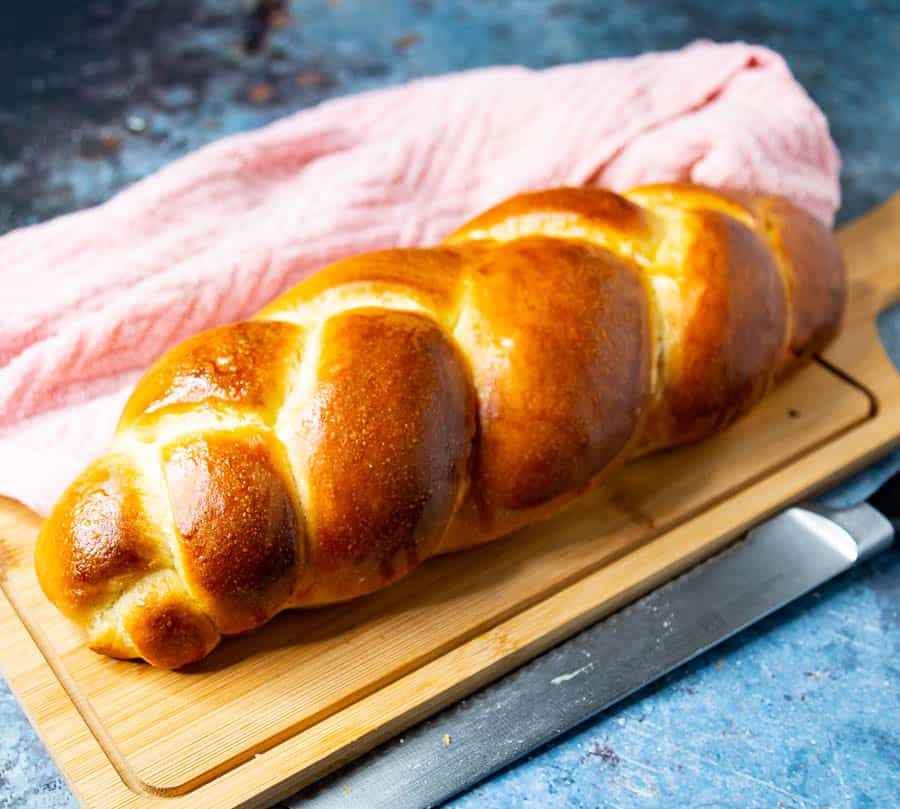 Homemade Jewish Bread Recipe for Friday called Challah