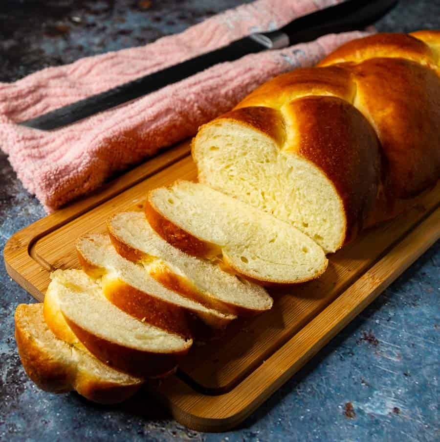 Homemade Jewish Bread Recipe for Friday called Challah