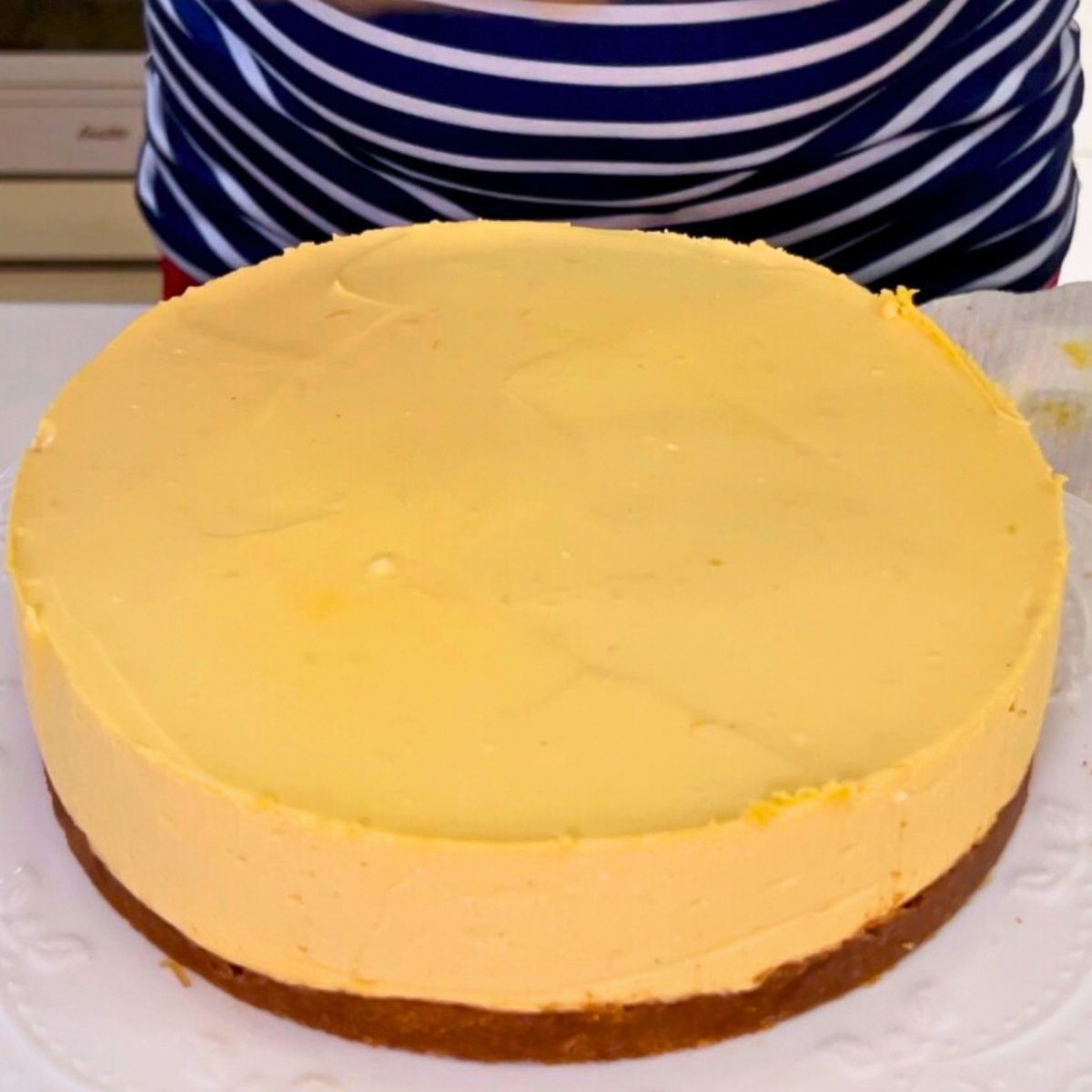 Pinterest image for no-bake mango cheesecake.