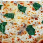 Pinterest image for white sauce pizza.
