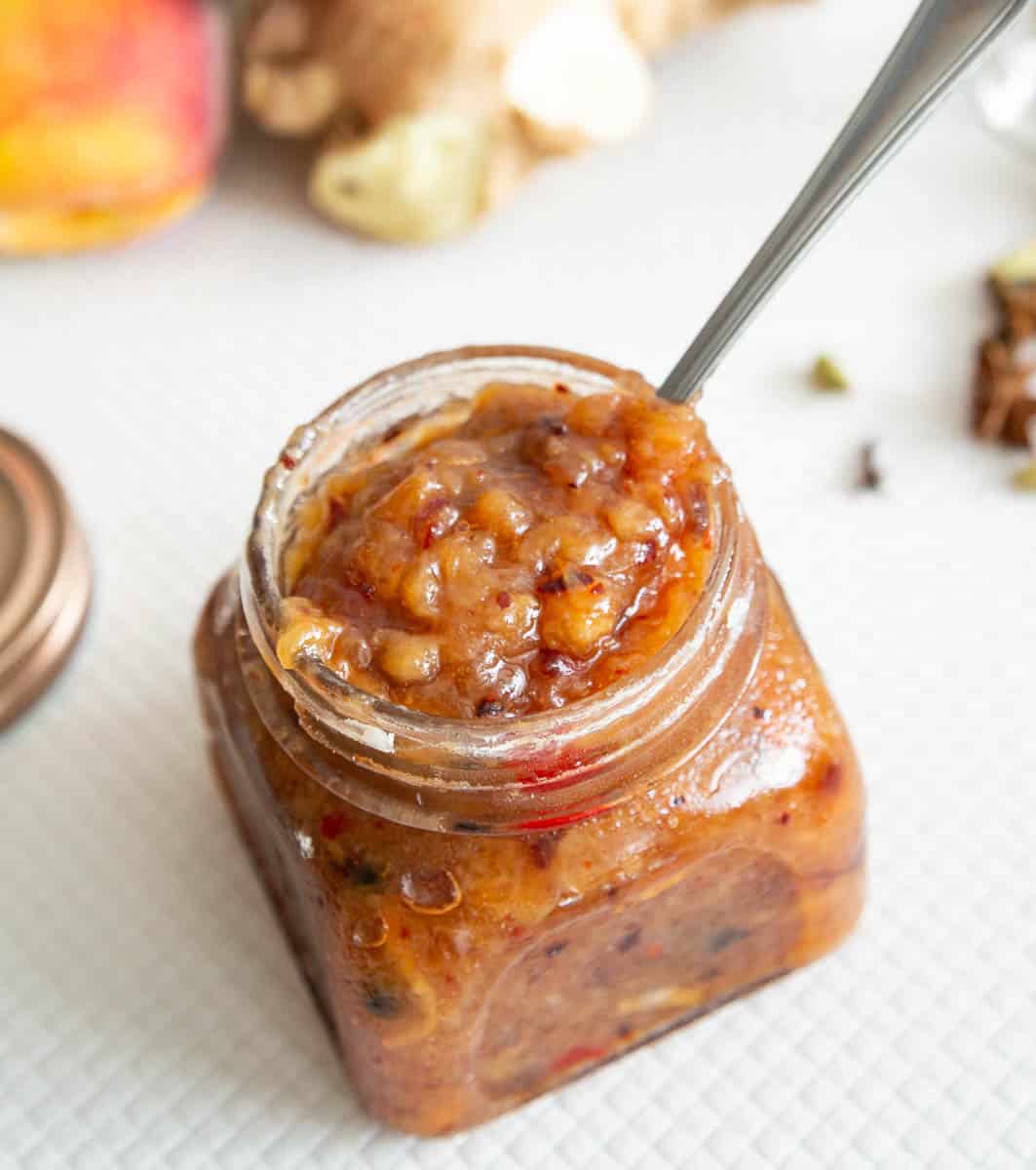 Sweet and Spicy Ginger Peach Chutney (video recipe)