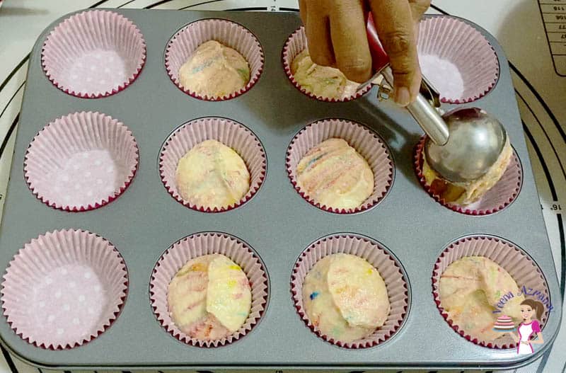 Divide the cupcake batter between 12 muffin cups