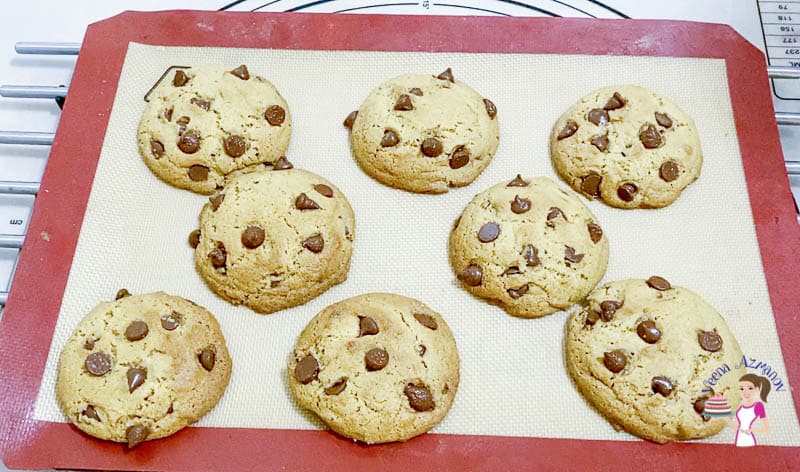 Bake the cookies for 10 mins