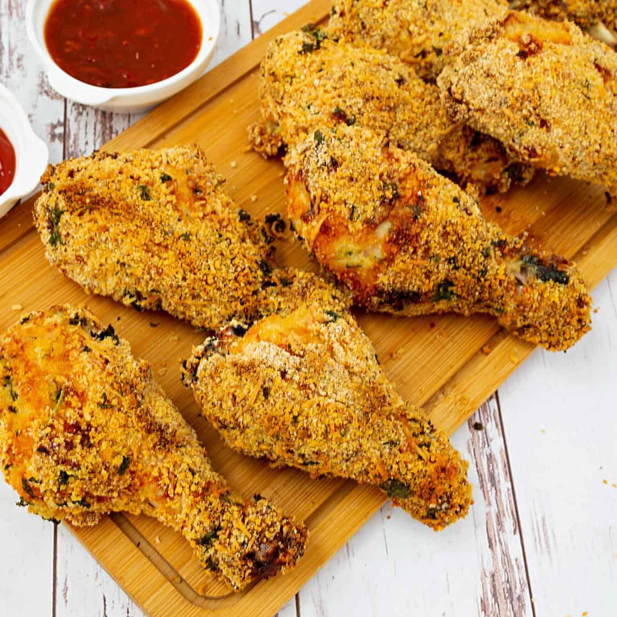 Pinterest image for crispy chicken baked in the oven.