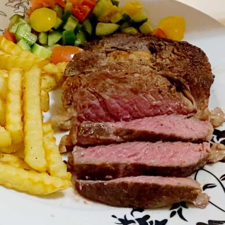 The Secret to Perfectly Cooking a MediumRare Steak Veena Azmanov