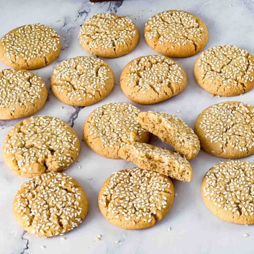 Cookies with sesame paste on the table.