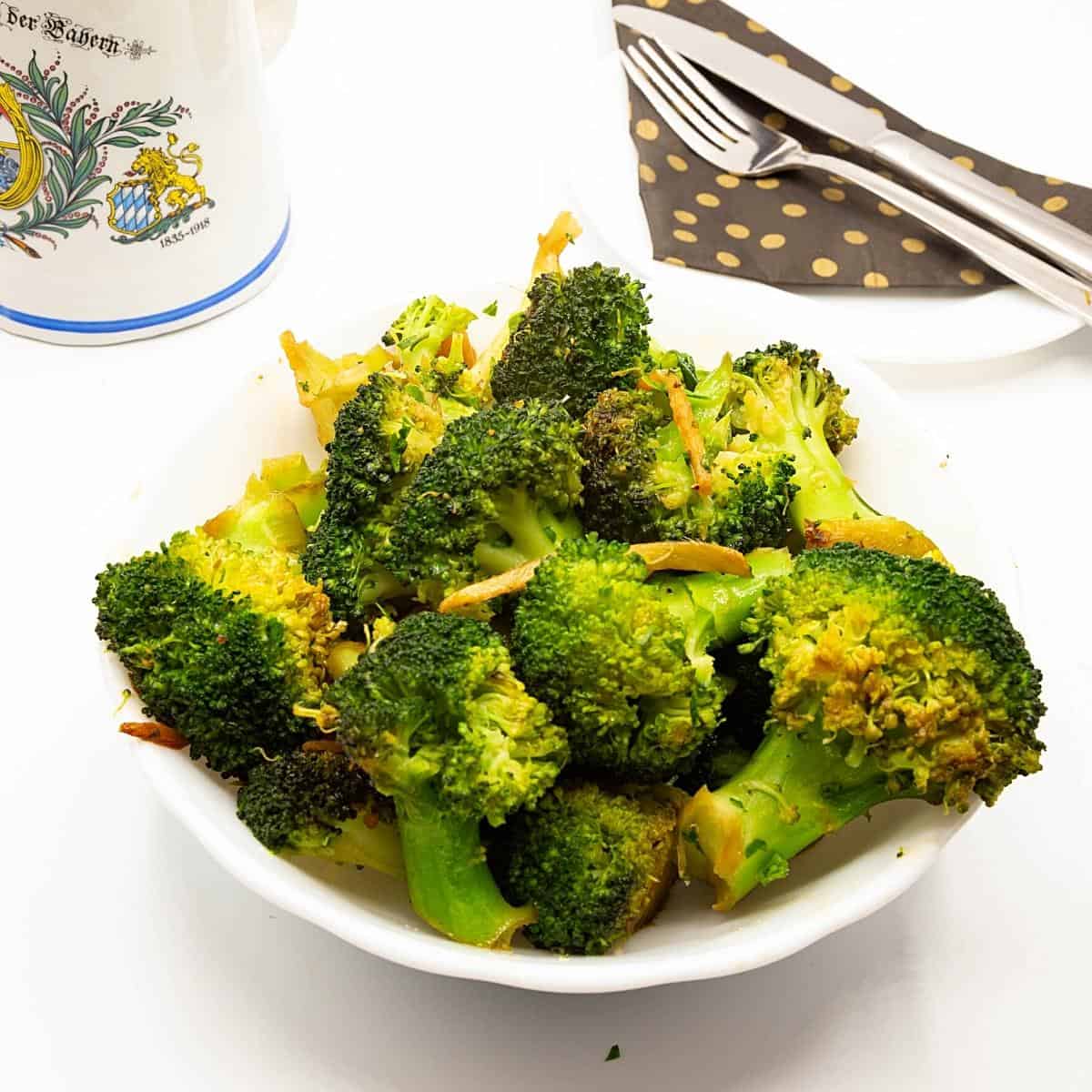 Broccoli side dish in a bowl. 