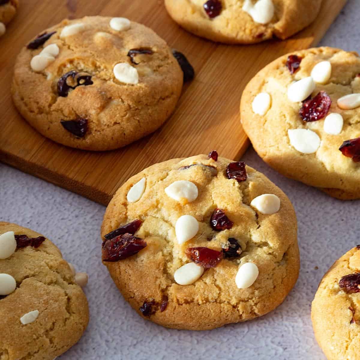 Chocolate chip cookies with cranberry.