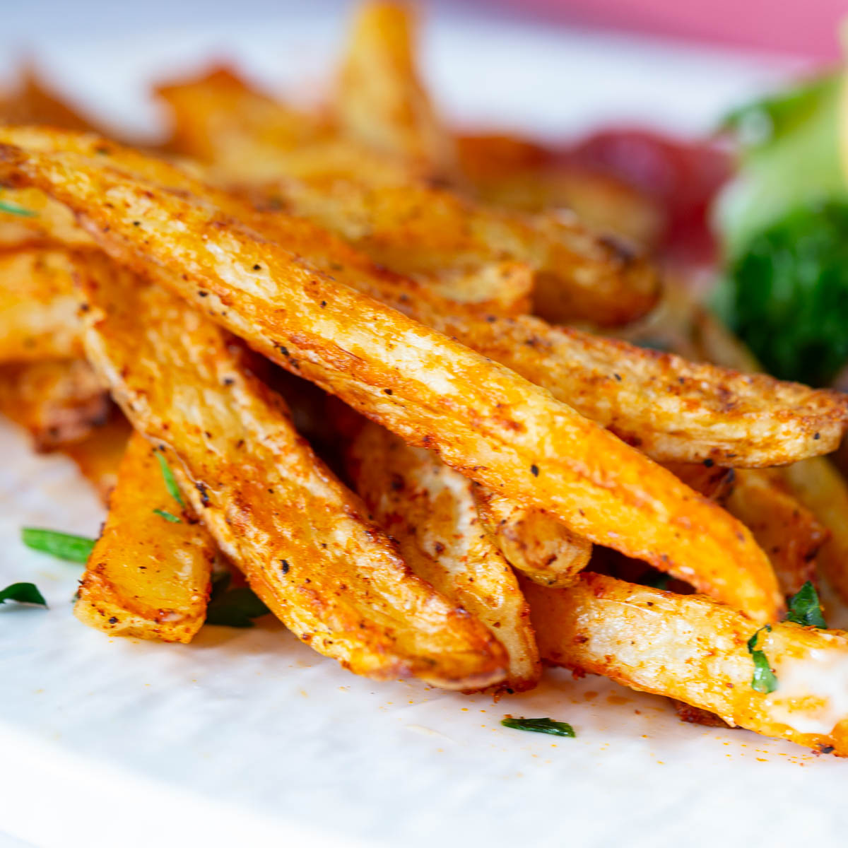 Baked fries on the plate.