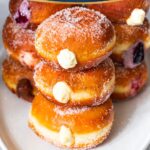 Pinterest image for Cream Filled Donuts with 6 Filled using 2 Methods.