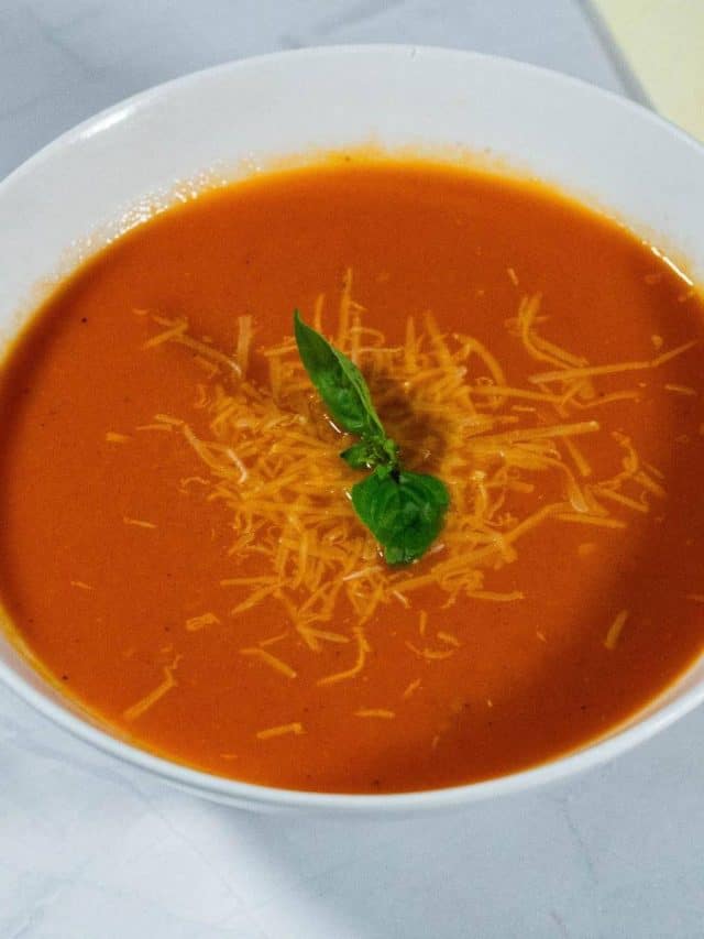 Tomato Soup with Fresh Tomatoes