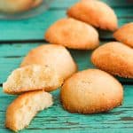 Baked cookies with almond.