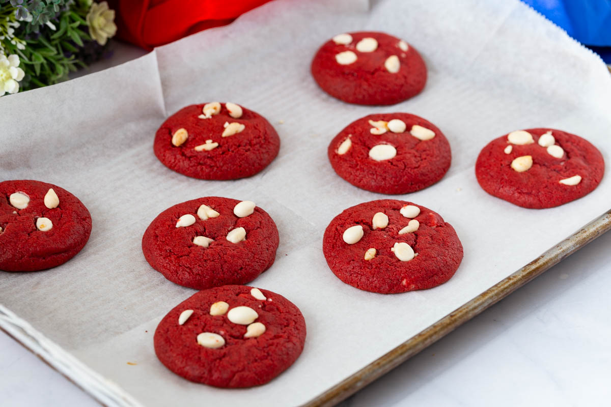 A tray with red velvet sugar cookies.