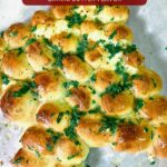 Pinterest image for Garlic butter flavor cheesy pull-apart Christmas Tree.